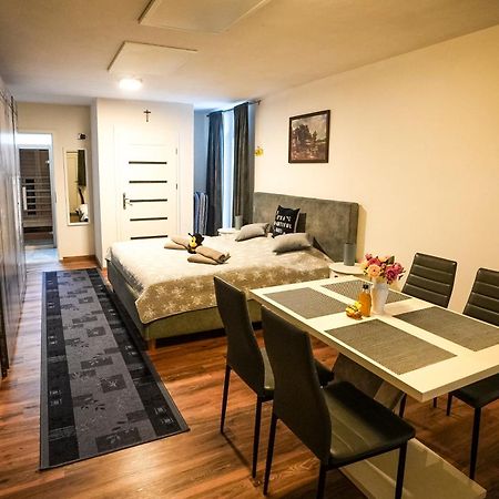 Honey Apartment Lendava Exterior foto